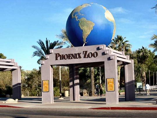 Phoenix Zoo Entrance